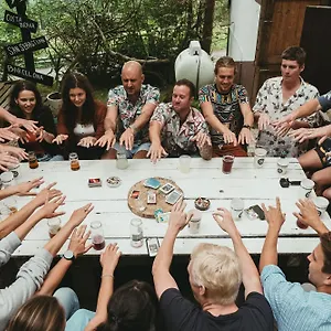 Couette-café Surf Camp San Sebastian Partyhostel, Aia